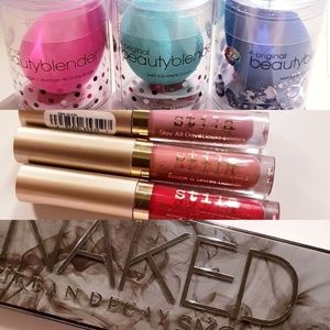 Set Beautyblender Stila lipstick Urban Decay Smoky